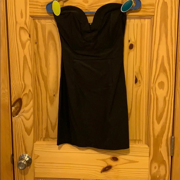 💥4 for $15💥Little black dress - Picture 2 of 2